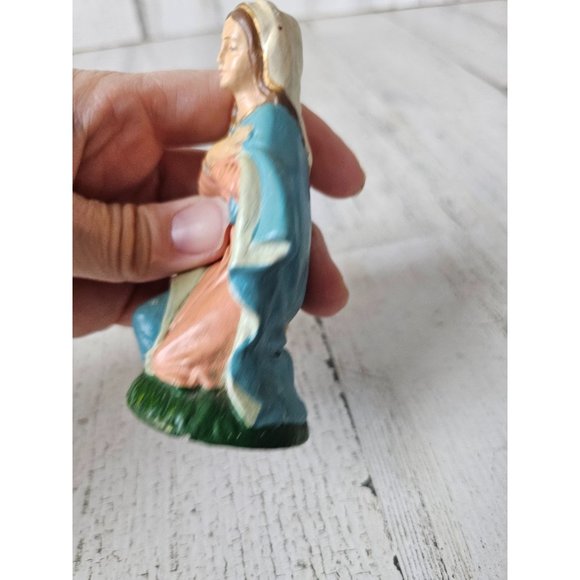 Vintage Mary virgin 4" praying nativity statue figurine religious Xmas decor - Picture 6 of 7